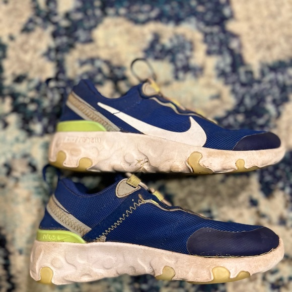 Nike Renew Slip-on Sneakers 11 - Picture 4 of 5